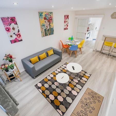 Pass The Keys - Bright & Airy 2Br 2Bath Apt In Perfect Location Belfast Extérieur photo